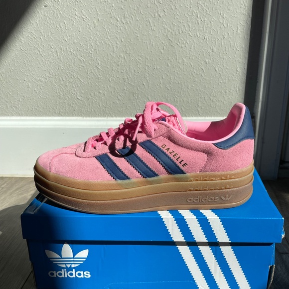 Adidas Shoes - Adidas Gazelle pink and blue strip